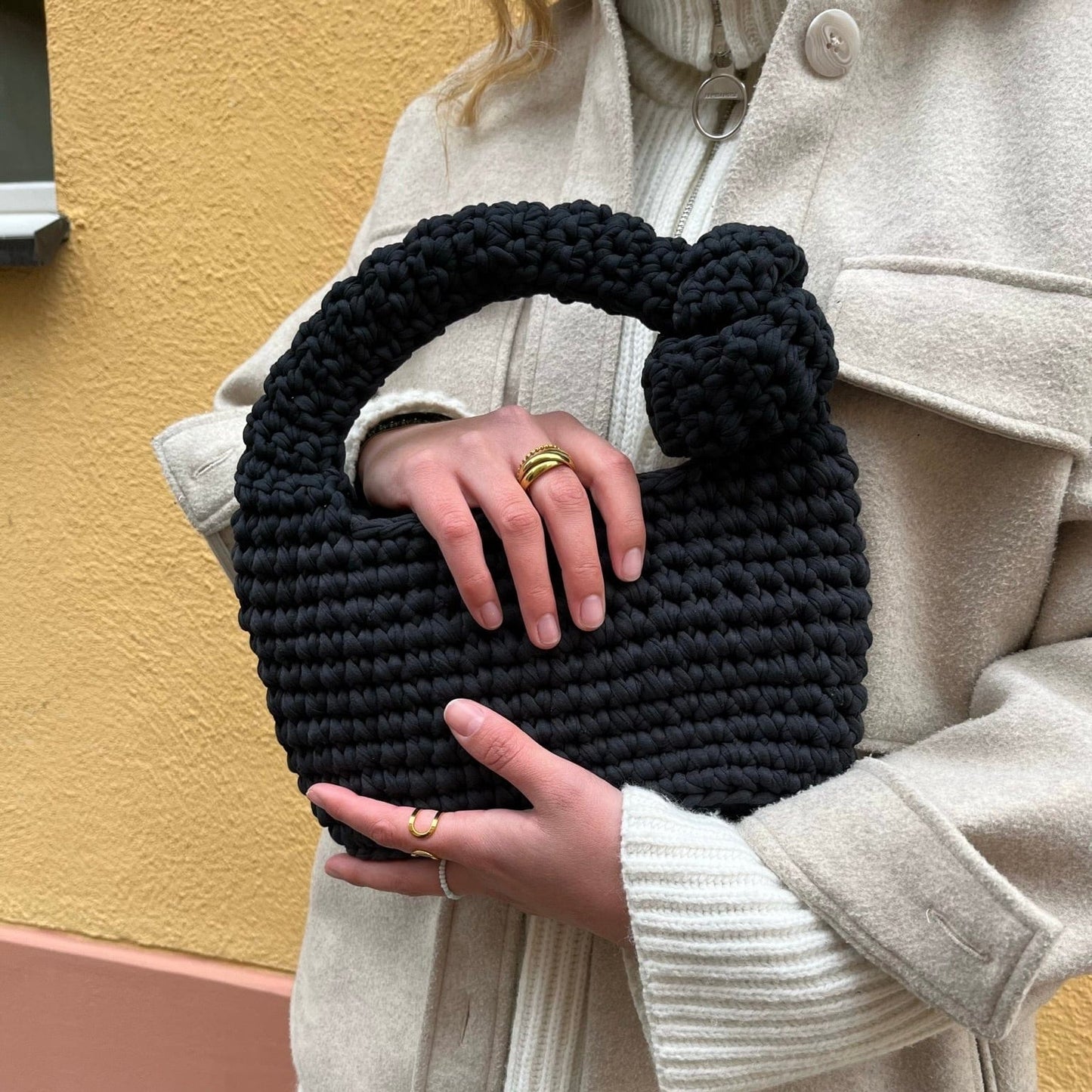 Festnetz SIGGY BAG CROCHET PATTERN for a Small Handbag, Black