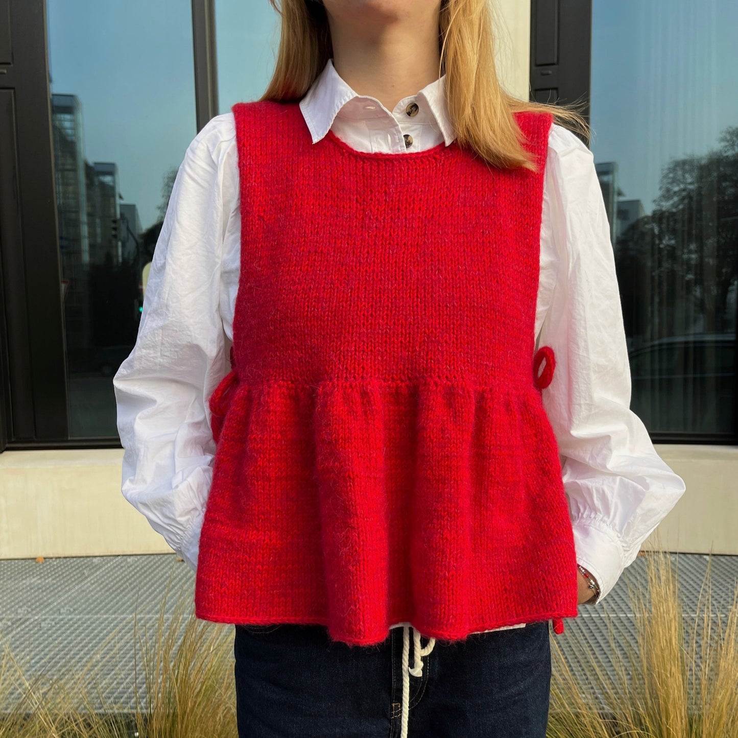 DREAM VEST - Slipover Vest with Side Ties, Knitting Pattern in English and German