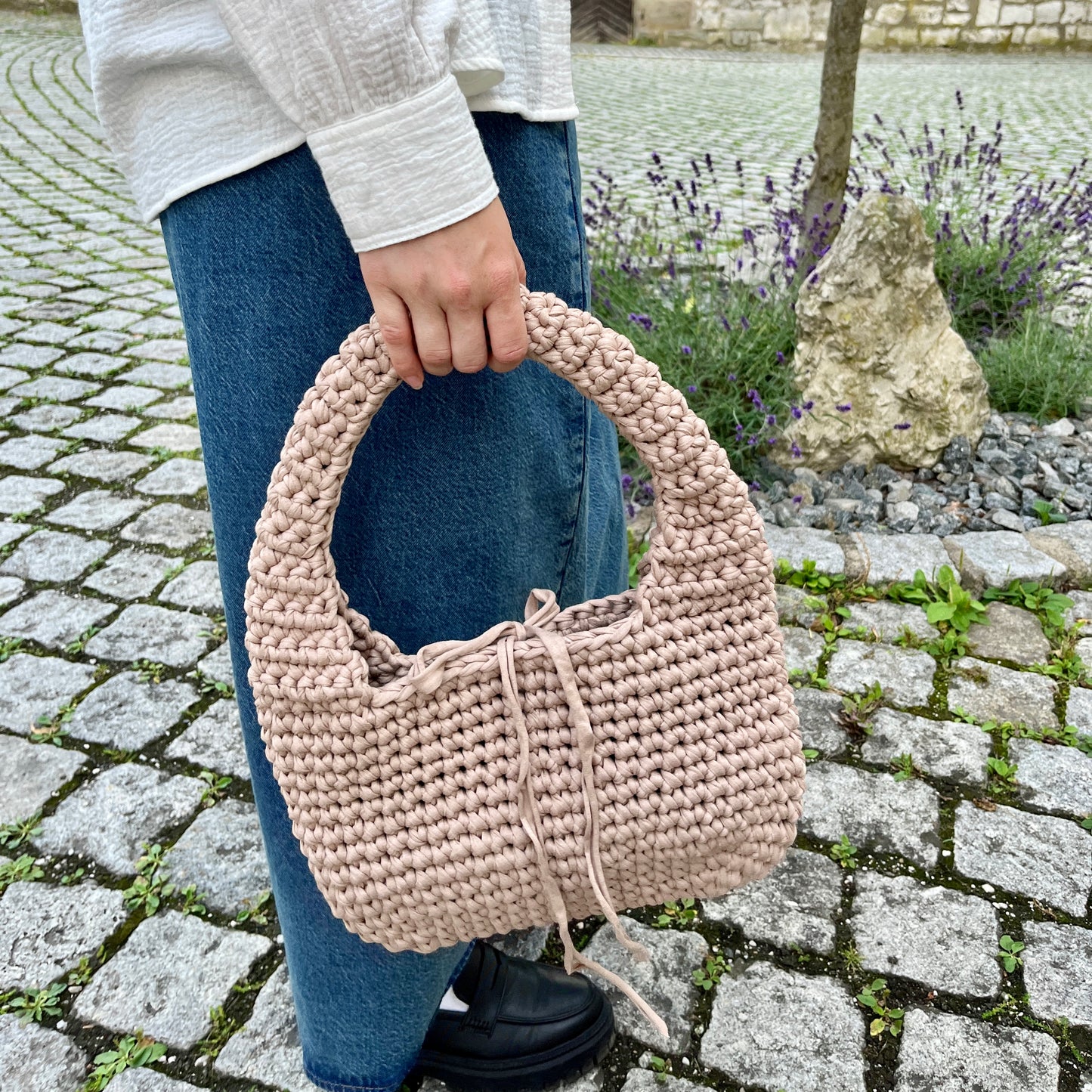 LILO BAG - Handmade Crochet Shoulder Bag in Beige