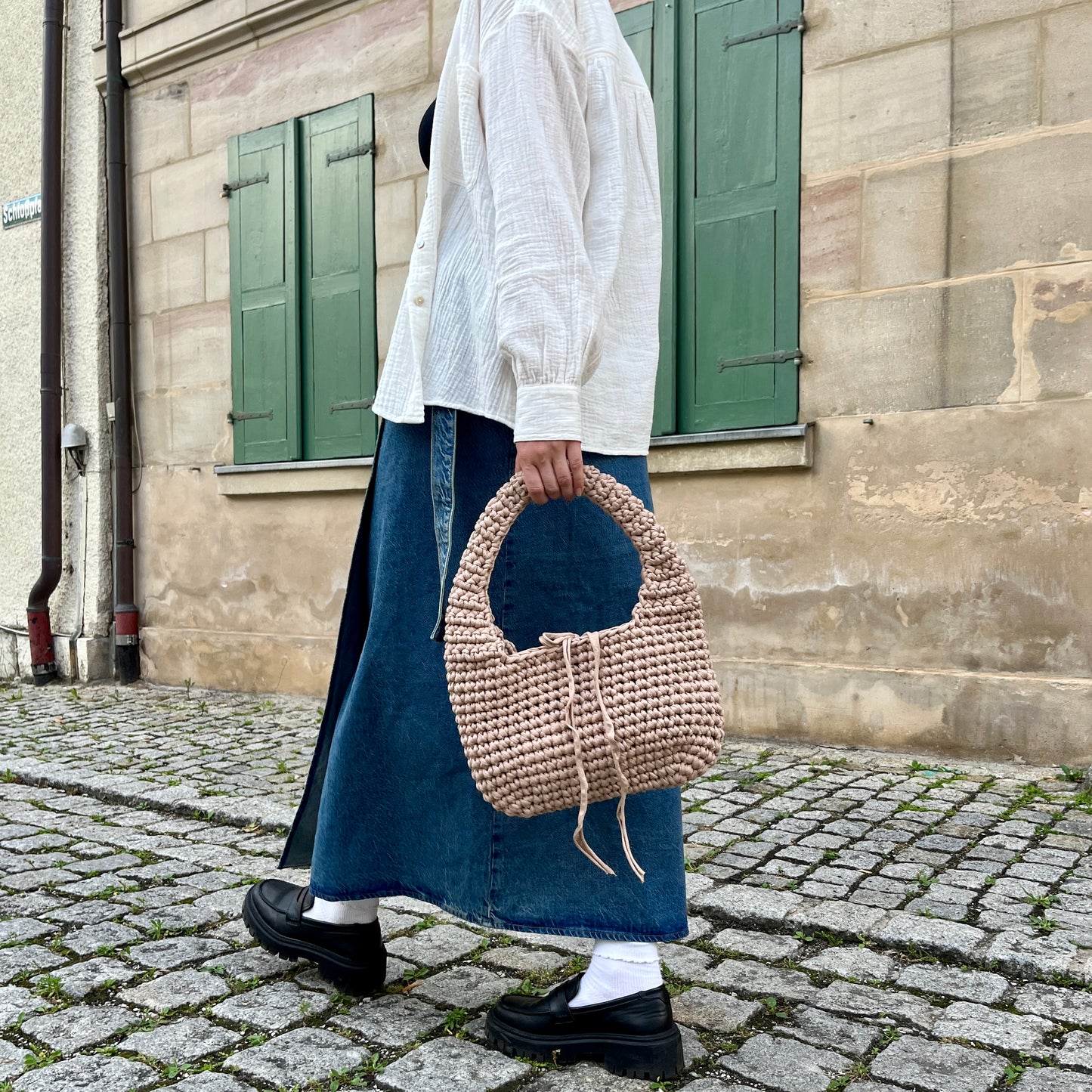 LILO BAG - Handmade Crochet Shoulder Bag in Beige