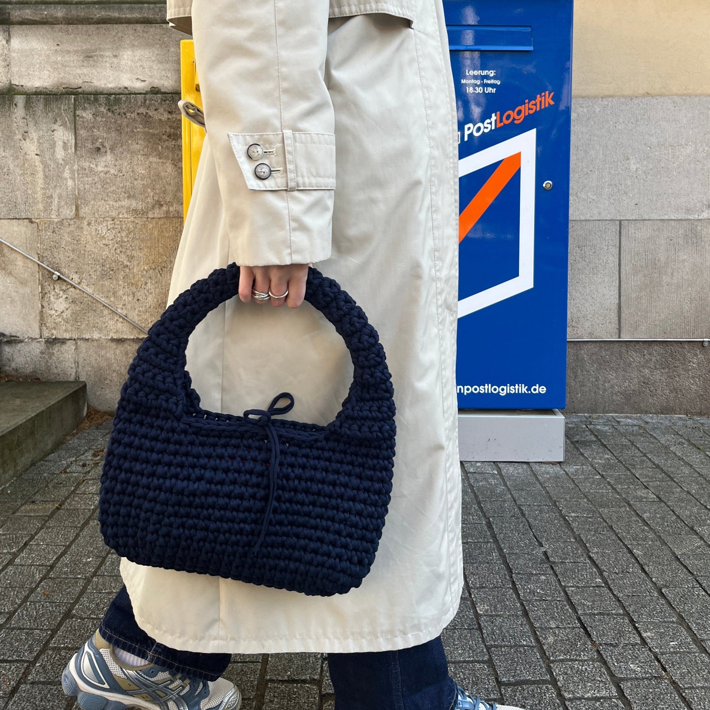 LILO BAG - Handmade Crochet Shoulder Bag in Navy Blue